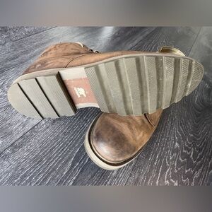 Sorel Madson Chukka Waterproof Boots – Men’s Size 11 — Tobacco.